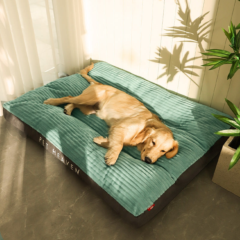 Cozy Haven: Washable Dog & Cat Bed for All Seasons