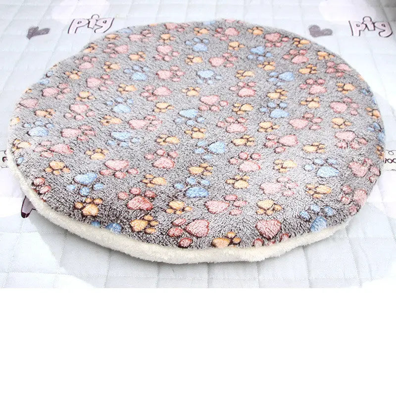 Four Seasons Dog Bed – Cozy, Soft & Stylish!