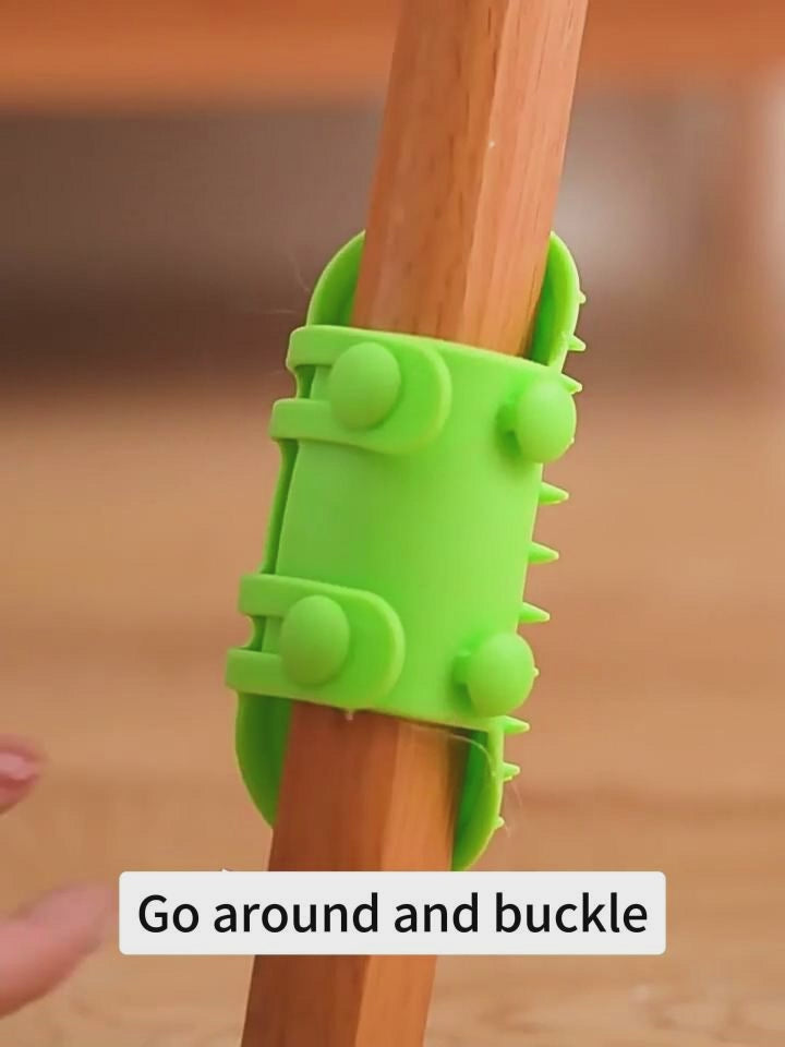 Wall-Mounted Cat Comb – Grooming Fun Made Easy!